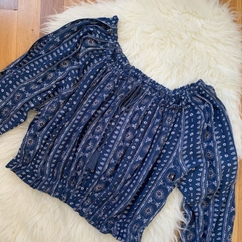 NWT Abercrombie & Fitch Long Crop Top